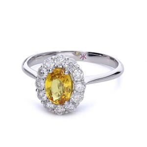 Oval Kesim Sarı Safir Taşlı Pırlantalı Beyaz Altın Yüzük