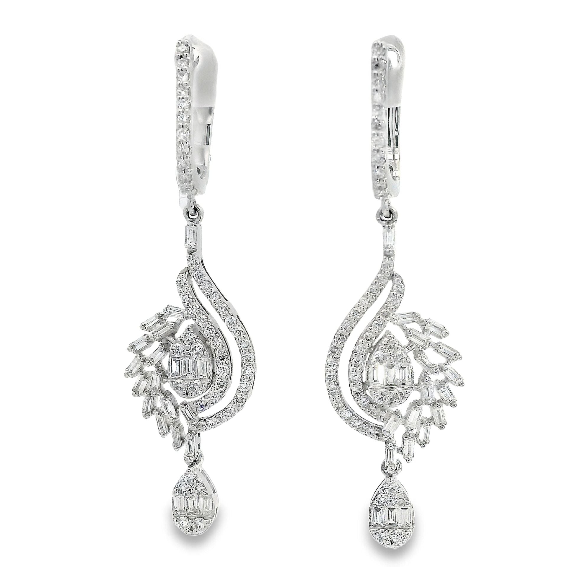 Beyaz Altın Pırlanta Sallantılı Küpe