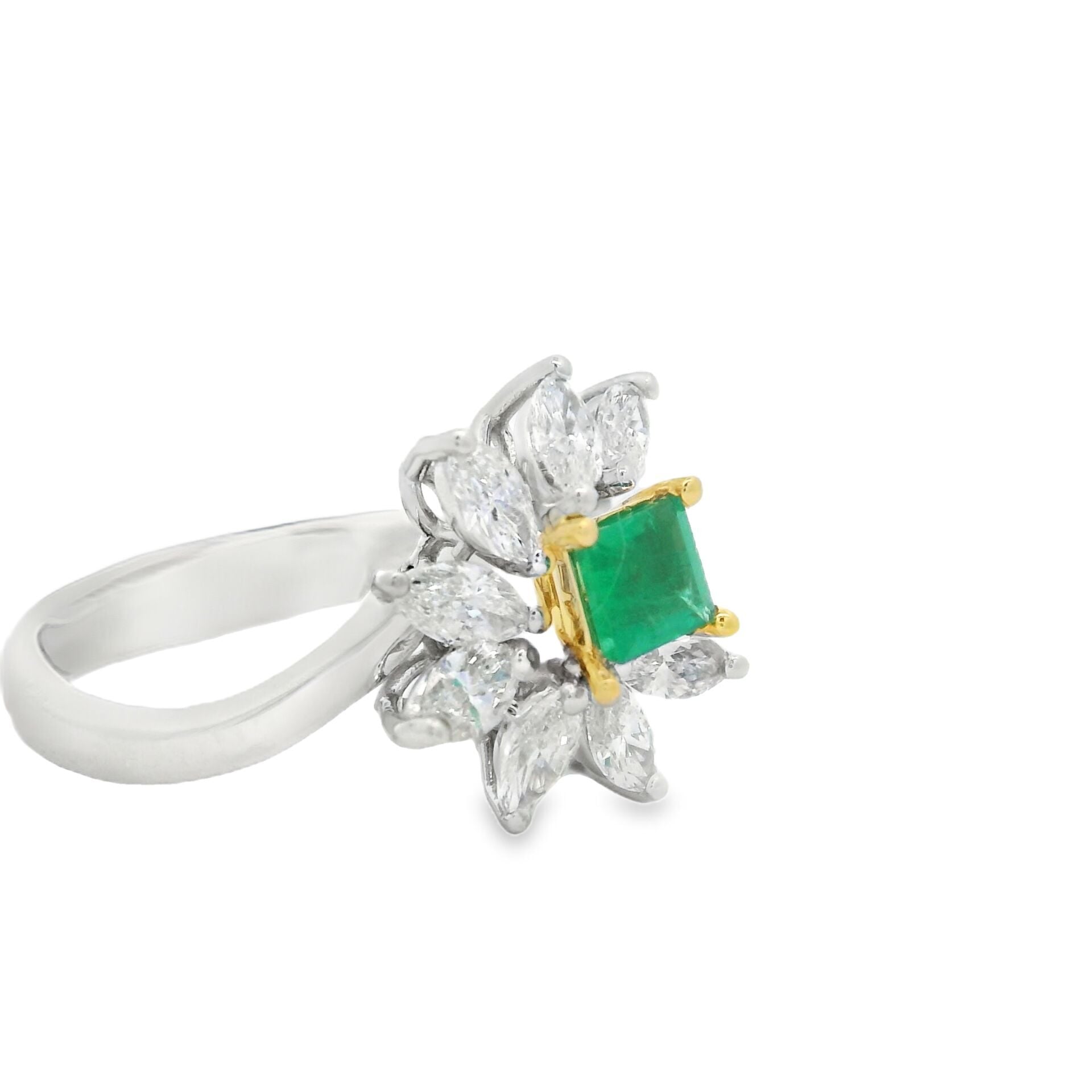 Pırlanta Zümrüt Taşlı Yüzük