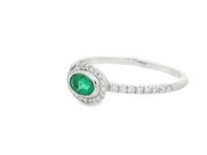 Oval Kesim Zümrüt Taşlı Pırlanta Yüzük