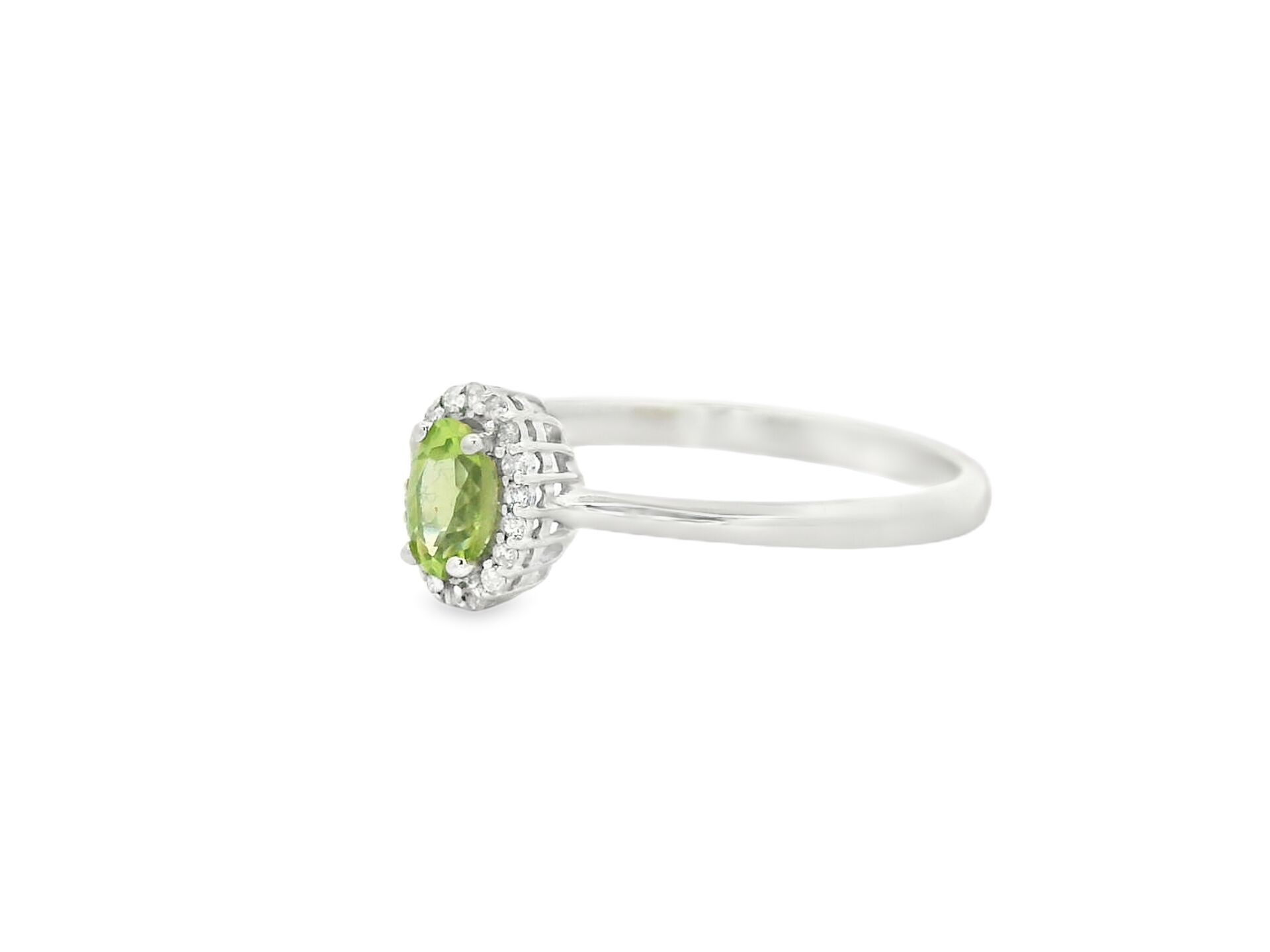 Oval Kesim Peridot Taşlı Pırlantalı Beyaz Altın Yüzük
