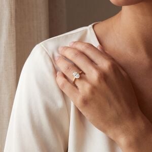 0,70 Karat OVAL Pırlanta Tektaş Yüzük