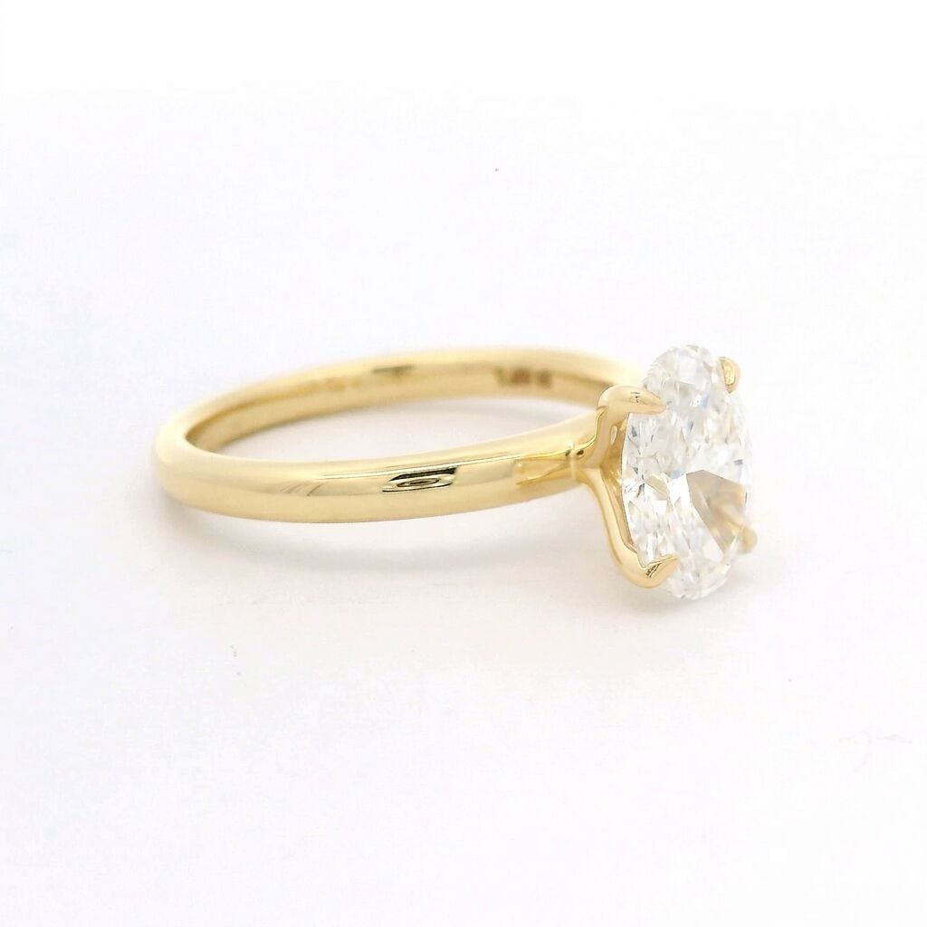 Karat OVAL Pırlanta Tektaş Yüzük Sarı Altın  - 0,70 Karat