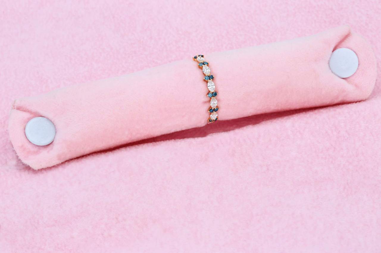 Mavi Pırlantalı Spark Yüzük